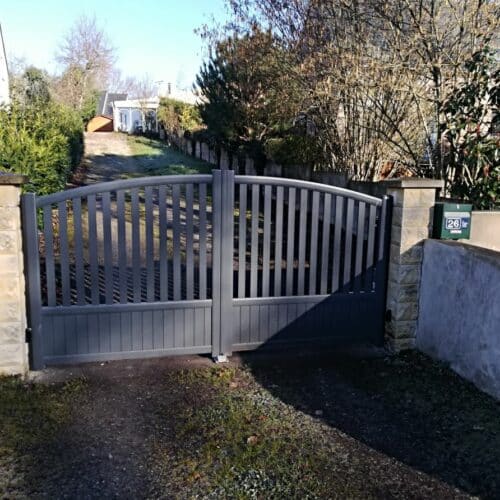 Portail 2 vantaux PANAMA / L 3 x H 1,4 m / Gris 7016 / 44240 LA CHAPELLE SUR ERDRE