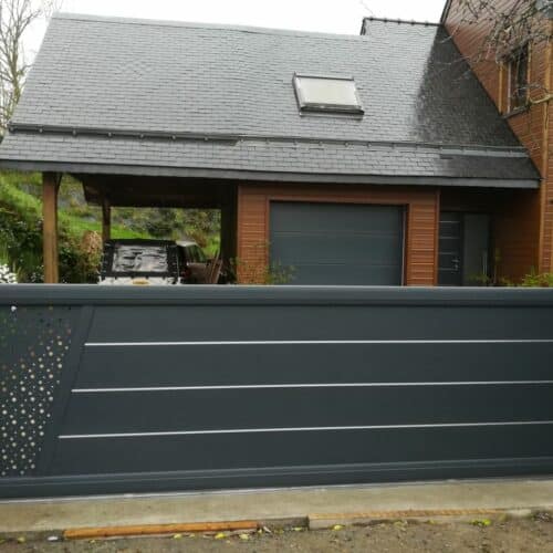 Portail coulissant ORIGIN / Gris 7016 / 44220 COUERON
