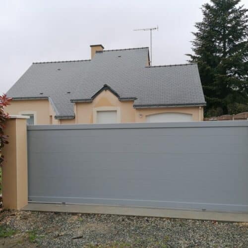 Portail coulissant / 44130 LE GAVRE