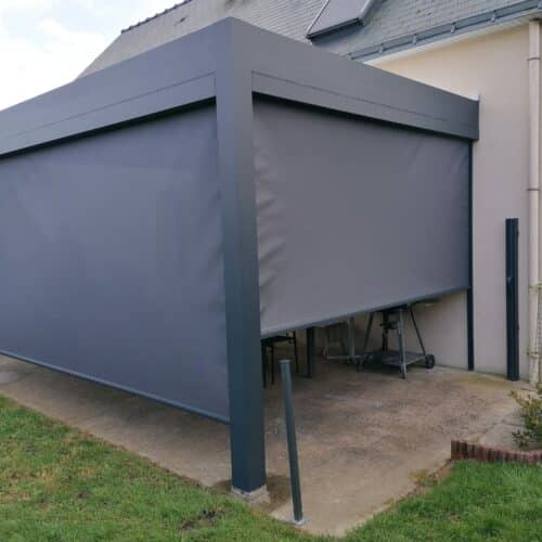 Pergola Bioclimatique & store / 44170 VAY